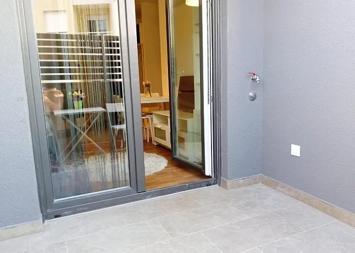 Apartment Paola With Free Private Parking Place