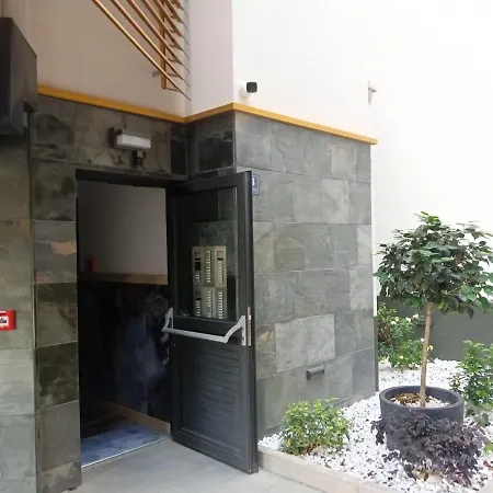 Apartment Paola With Free Private Parking Place Split Exterior photo