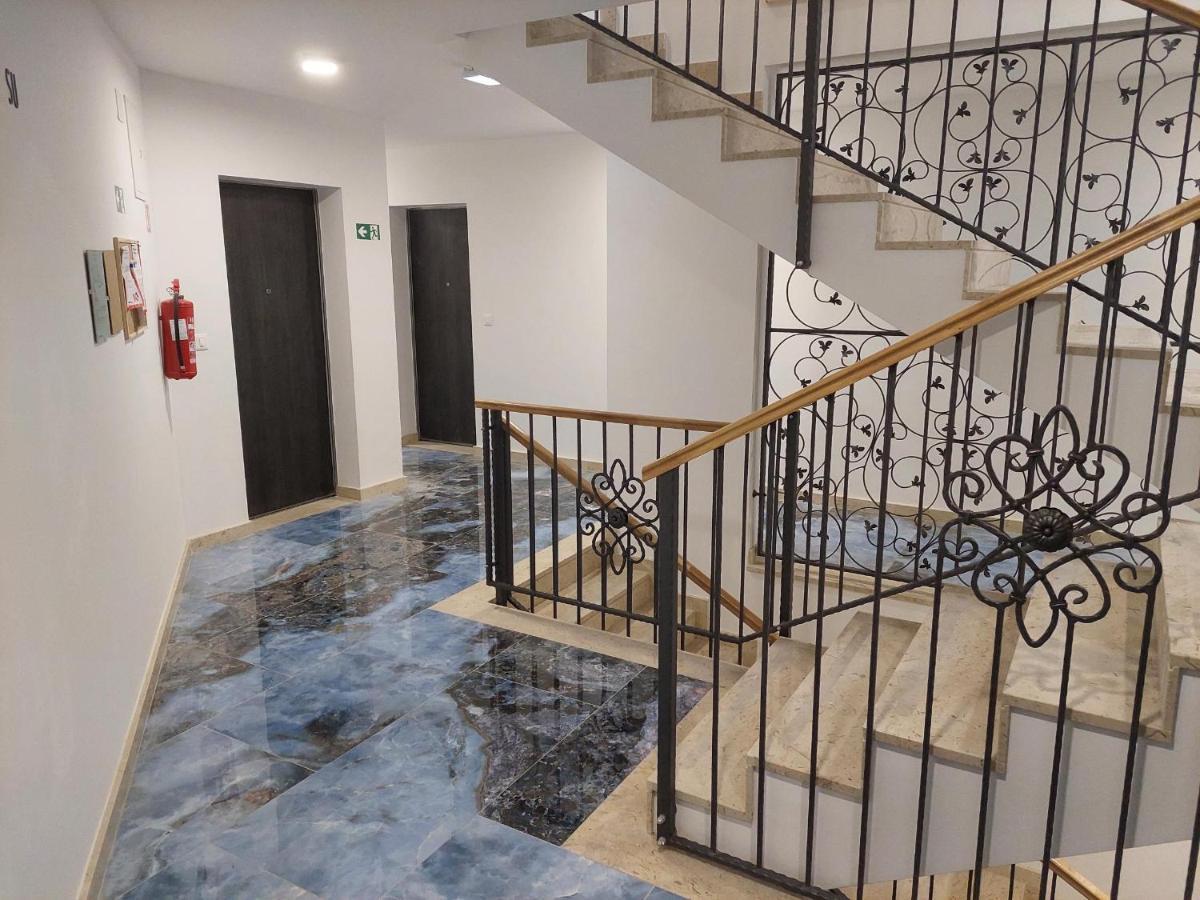 Paola With Free Private Parking Place Apartmán Split