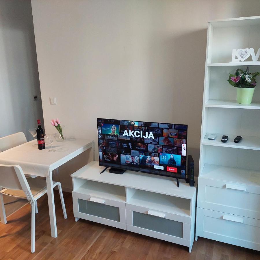 Apartmán Paola With Free Private Parking Place